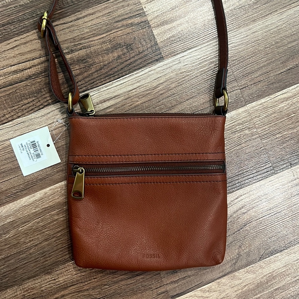 Brand New Fossil Voyager Medium Brown Crossbody